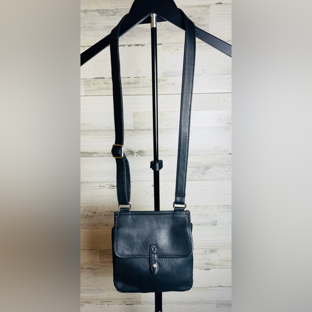 Fossil Crossbody Purse Bag - Fossil Black Leather Crossbody - Picture 2 of 9